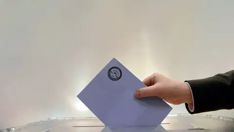 Başkan Adayı Sn. Cemil Akyıldız listesini açıkladı